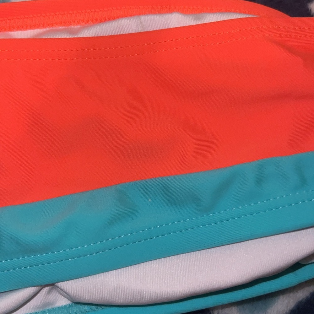 Colorblock Asymmetrical Bikini Set - Picture 5 of 9